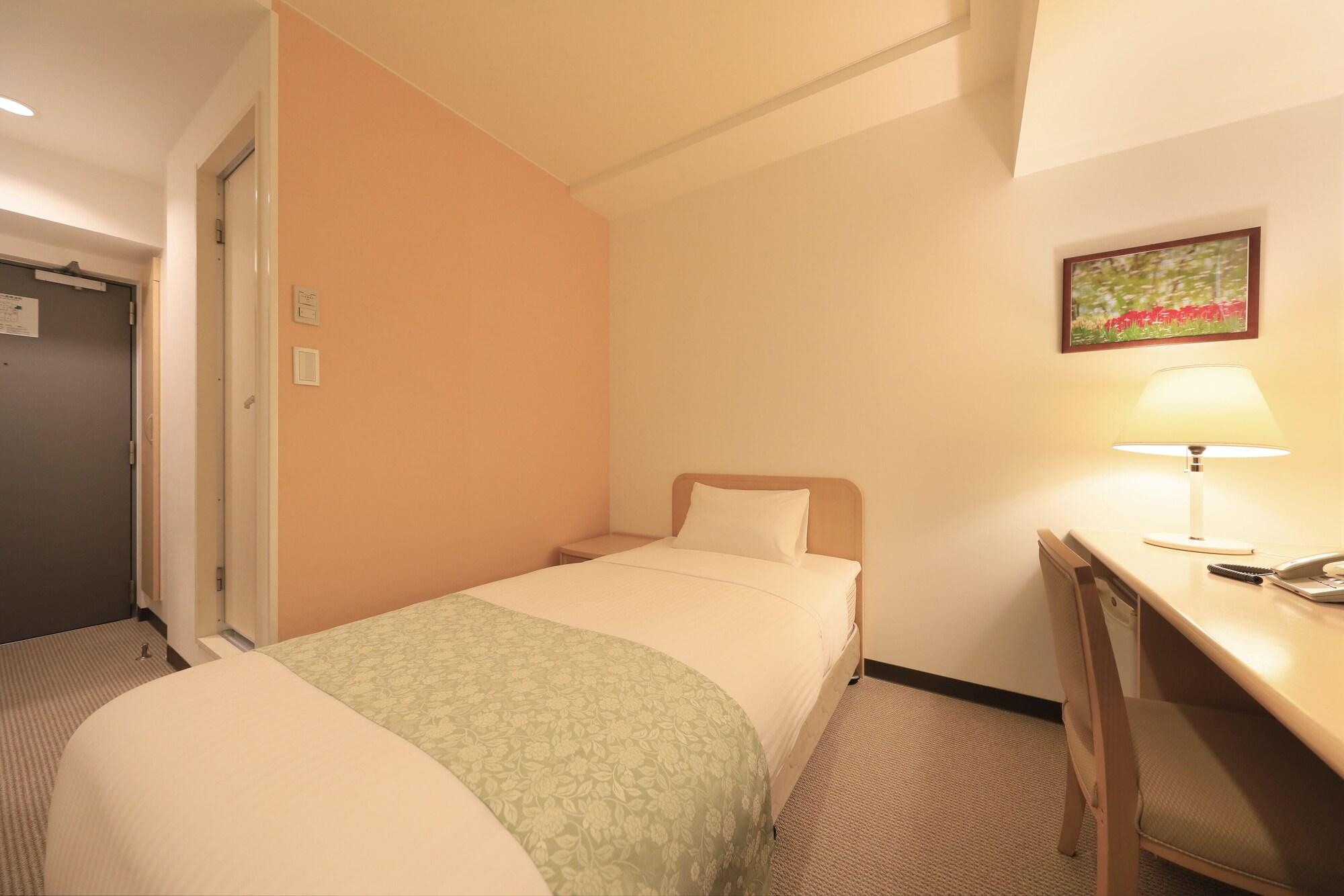 Hotel Famy Inn Kinshicho Tokyo Exterior photo